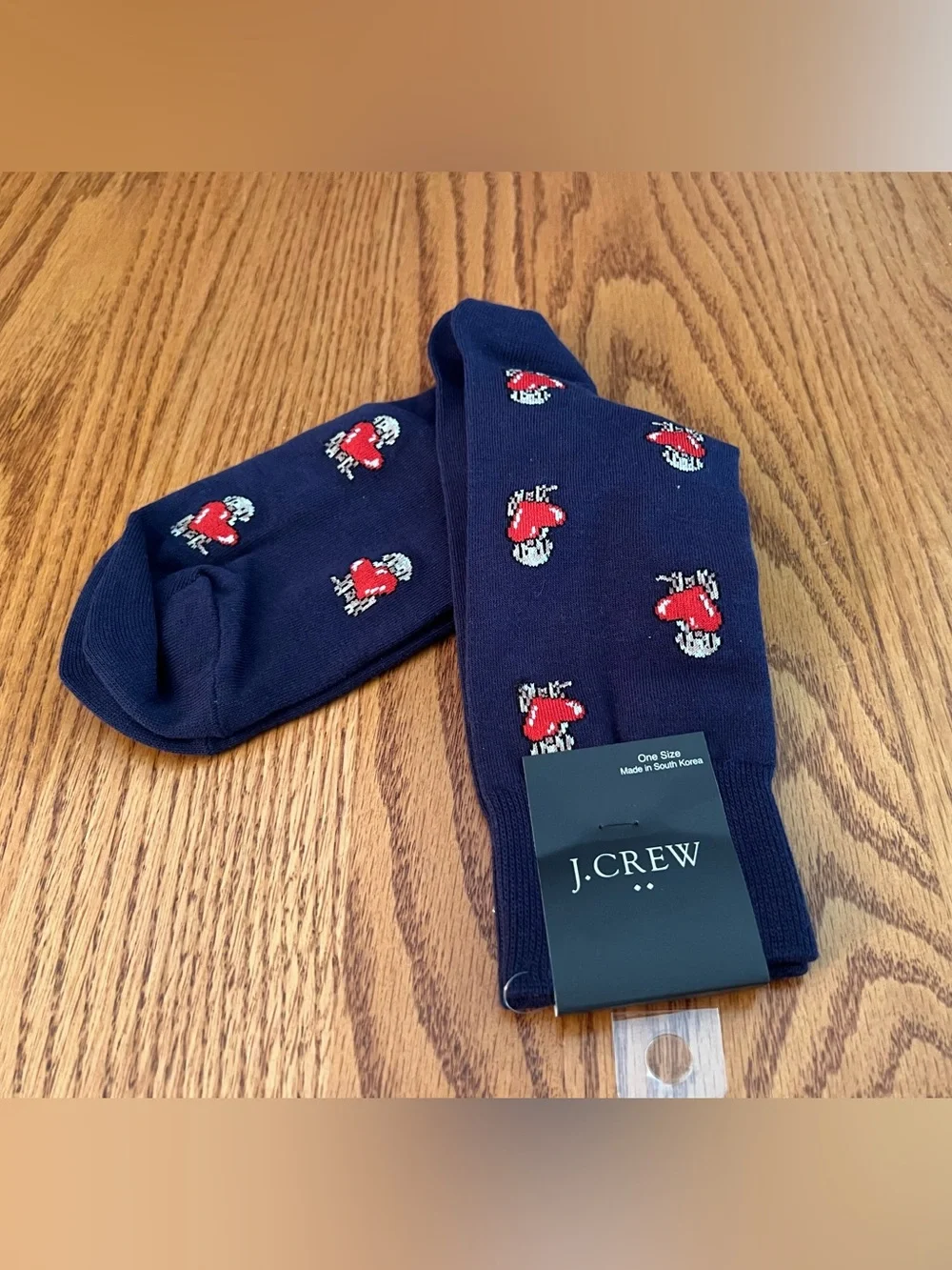 J.Crew Men's Navy Socks with Dogs Holding Red Hearts